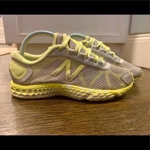 Women’s New Balance Size 7 Sneakers
